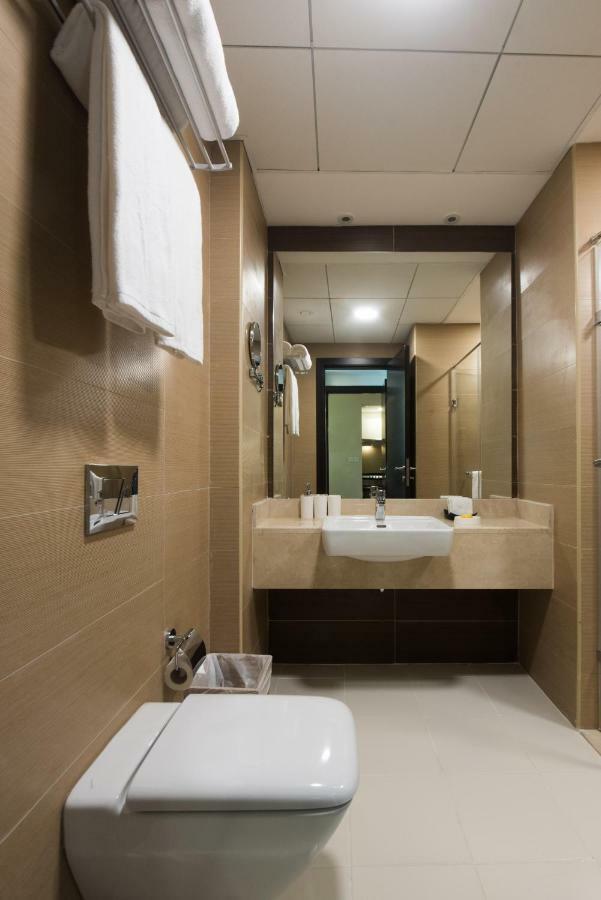 Fantastay Sparkle Tower One Bedroom Suite Marina View Dubai Buitenkant foto