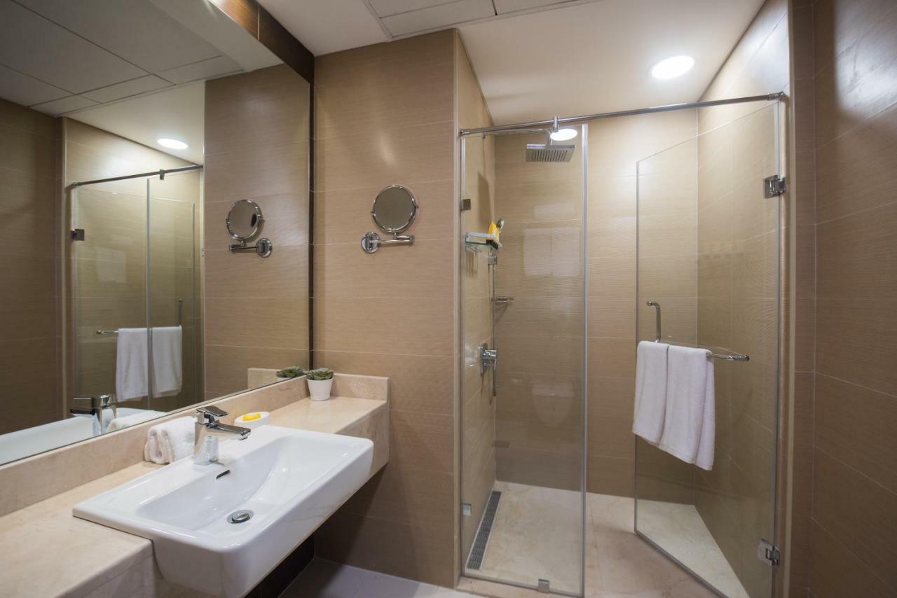 Fantastay Sparkle Tower One Bedroom Suite Marina View Dubai Buitenkant foto